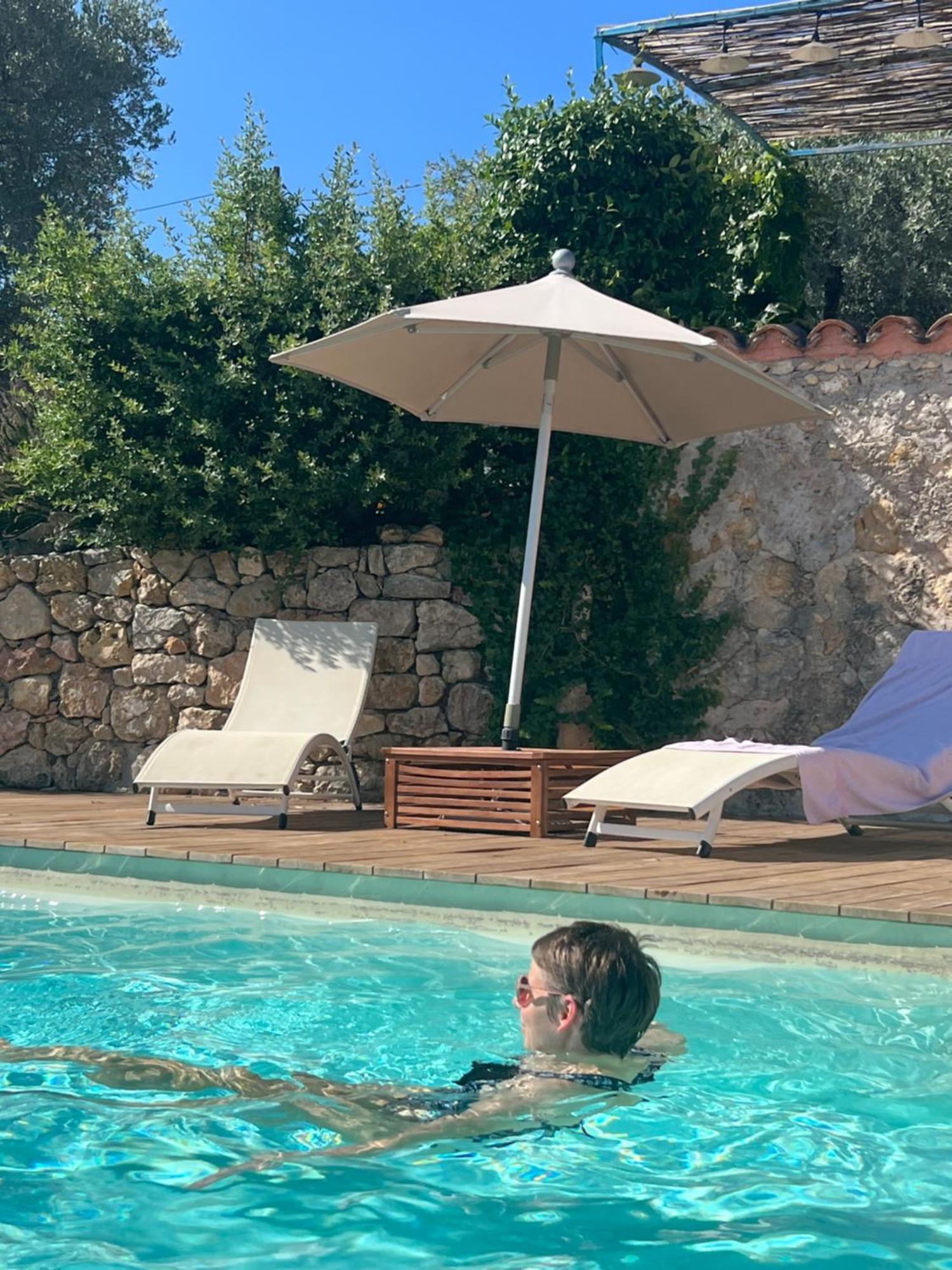 Le Nid Des Arts Bed and Breakfast Tourrettes Εξωτερικό φωτογραφία